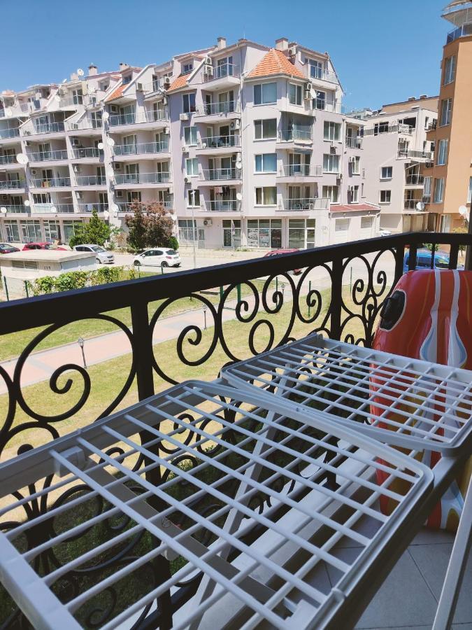 Studio Aivasovskij Park - Meters Away From Beach Поморие Экстерьер фото